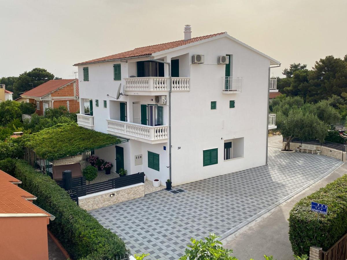 Apartments Pulic Zaboric Buitenkant foto