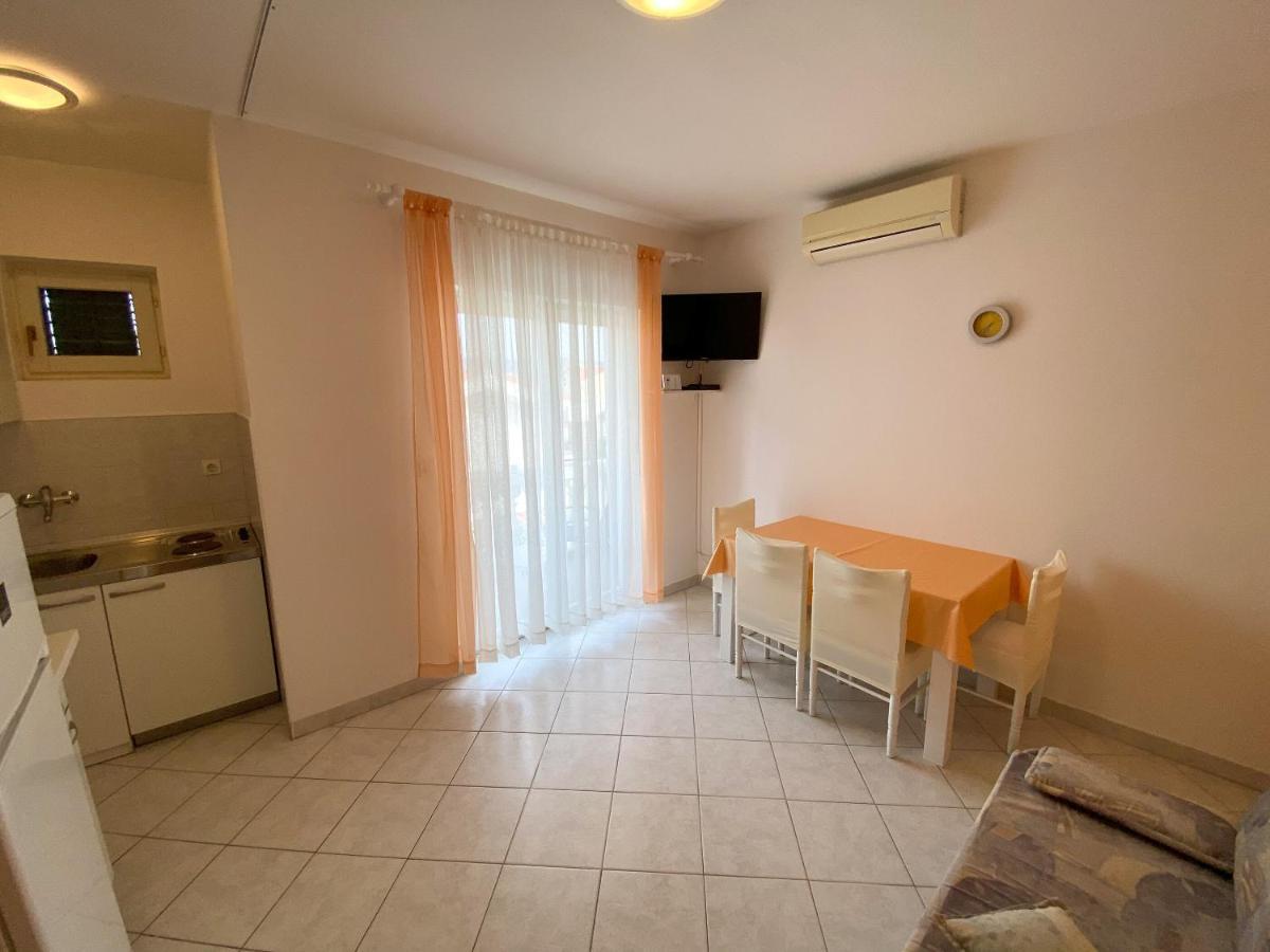 Apartments Pulic Zaboric Buitenkant foto