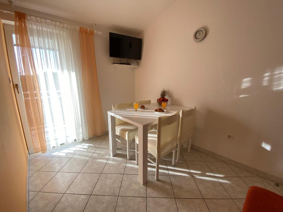 Apartments Pulic Zaboric Buitenkant foto